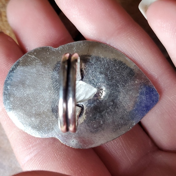 New Overzized Carved Heart Shaped Howlite 925 Silver Statement Ring. - Picture 7 of 12